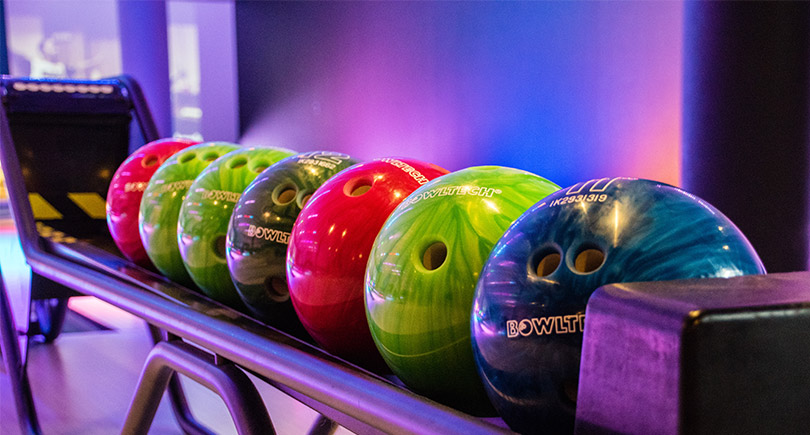 Feodaal Generaliseren heb vertrouwen De gezelligste bowling arrangementen bij Bowling Zupthen